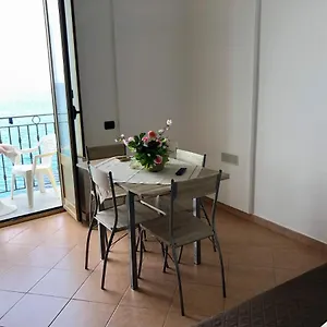 Apartment La Casa Sulla Scogliera, Cefalù