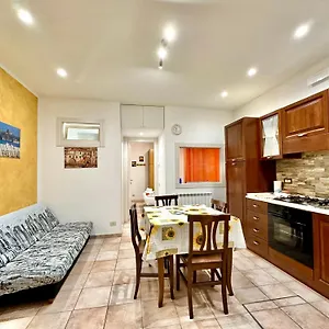  Apartament Il Rifugio Del Marinaio By Housilia